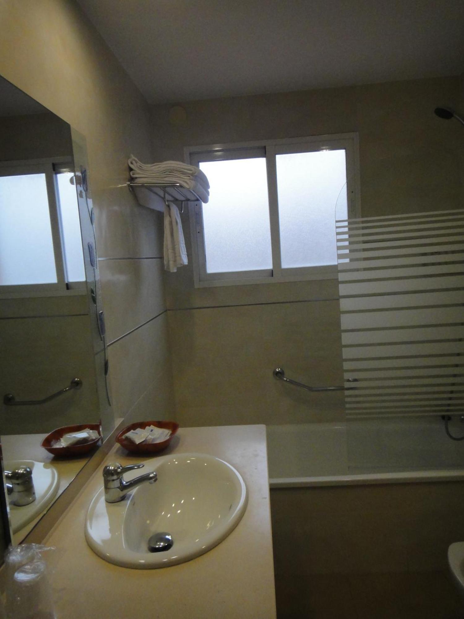 Hostal Real Plasencia Bagian luar foto
