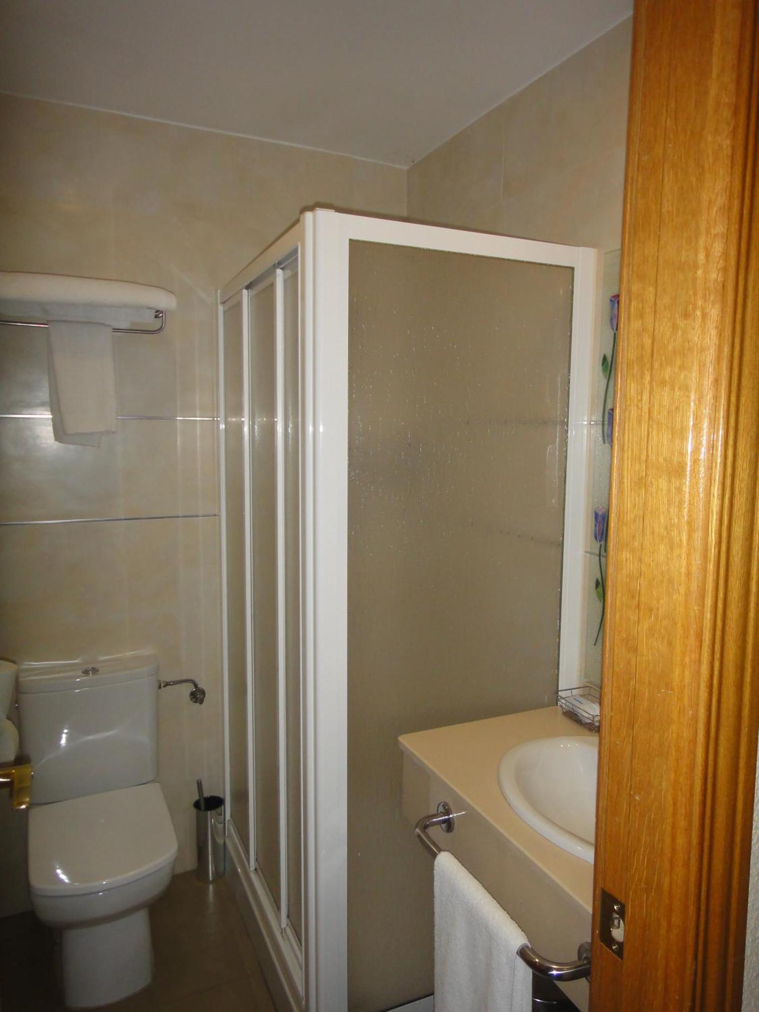 Hostal Real Plasencia Bagian luar foto