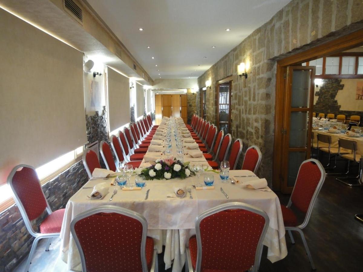 Hostal Real Plasencia Bagian luar foto