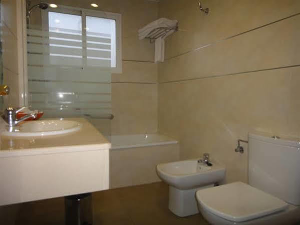 Hostal Real Plasencia Bagian luar foto